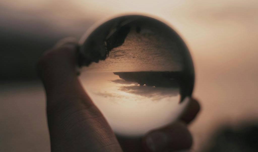Cristal ball with nature